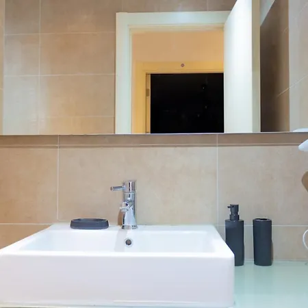 Cozy Calm 2 Bedroom In Luxury Residence, Maslak Sariyer Estambul